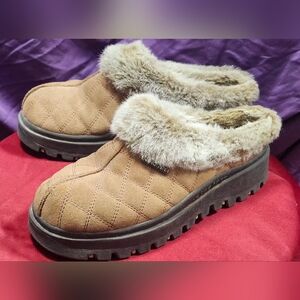 Skechers Brown Quilted Women's Slippers